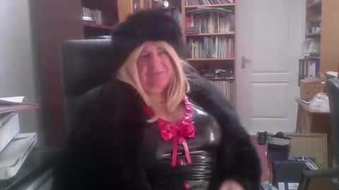 Snapshot of joelatex chatting on 09-11-25, 08:25 Joelatex online show from 09-11-25, 08:25