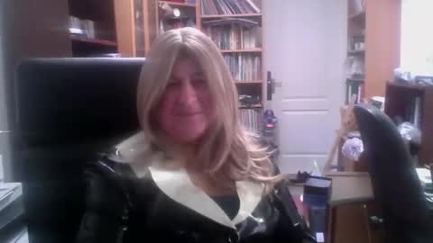 Snapshot of joelatex chatting on 10-30-25, 08:27 Joelatex online show from 10-30-25, 08:27