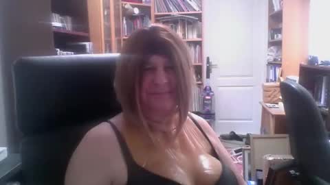 Snapshot of joelatex chatting on 02-17-26, 10:12 Joelatex online show from 02-17-26, 10:12