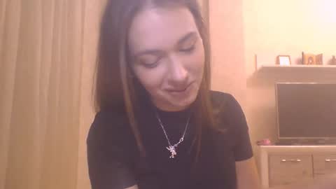 Jennifer online show from 10-22-25, 06:40