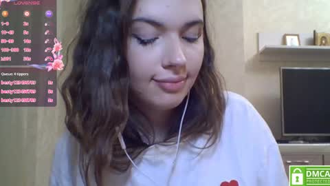 Jennifer online show from 04-21-26, 01:42