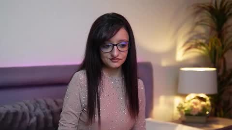  Joelle  online show from 10-17-25, 08:55