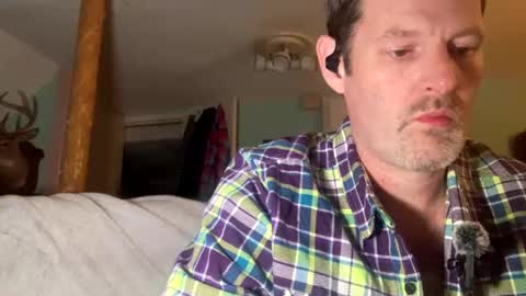 Snapshot of joepeteh chatting on 02-08-25, 07:37 Joe online show from 02-08-25, 07:37