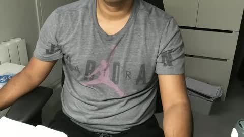 Snapshot of joeshades21 chatting on 01-15-25, 09:02 joeshades21 online show from 01-15-25, 09:02