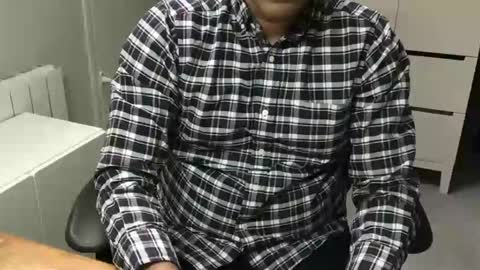 Snapshot of joeshades21 chatting on 01-19-25, 11:34 joeshades21 online show from 01-19-25, 11:34