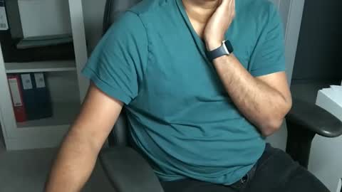 Snapshot of joeshades21 chatting on 11-03-25, 07:26 joeshades21 online show from 11-03-25, 07:26