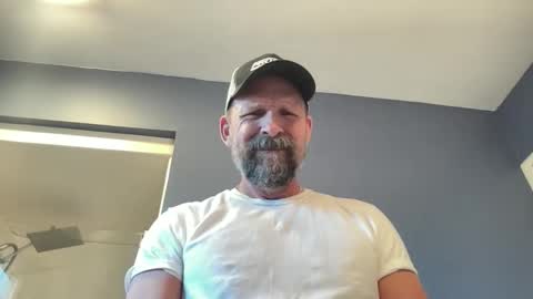 Snapshot of joestros chatting on 11-01-25, 12:34 joestros online show from 11-01-25, 12:34