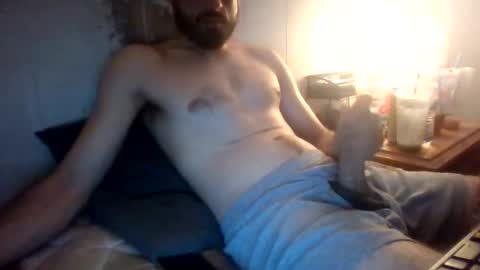 Snapshot of joey9118 chatting on 06-11-26, 06:55 joey9118 online show from 06-11-26, 06:55