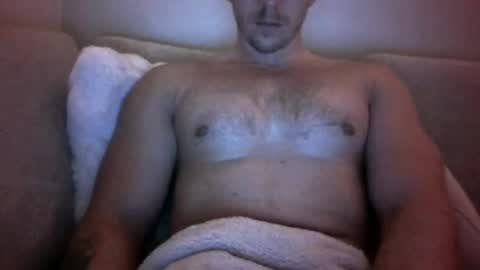 joeybanan online show from 10-31-25, 07:04