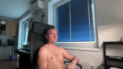 Jogger1991 online show from 06-15-26, 04:53