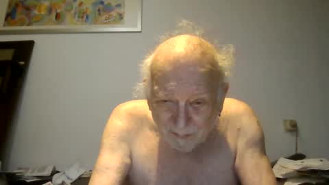 Snapshot of johan1948 chatting on 12-27-24, 02:22 Johan online show from 12-27-24, 02:22