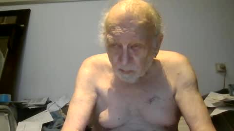 Snapshot of johan1948 chatting on 01-03-25, 03:55 Johan online show from 01-03-25, 03:55