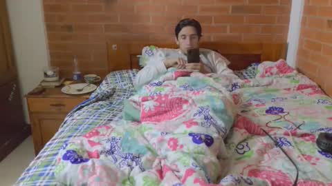 johan70nsexy online show from 03-25-26, 08:31