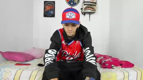 Snapshot of johan_and_antonella chatting on 12-12-24, 01:43 johan_and_antonella online show from 12-12-24, 01:43