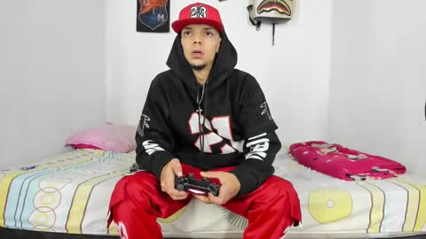 Snapshot of johan_and_antonella chatting on 12-14-24, 07:40 johan_and_antonella online show from 12-14-24, 07:40