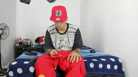 Snapshot of johan_and_antonella chatting on 01-09-25, 08:55 johan_and_antonella online show from 01-09-25, 08:55