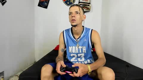 Snapshot of johan_and_antonella chatting on 01-23-25, 08:13 johan_and_antonella online show from 01-23-25, 08:13