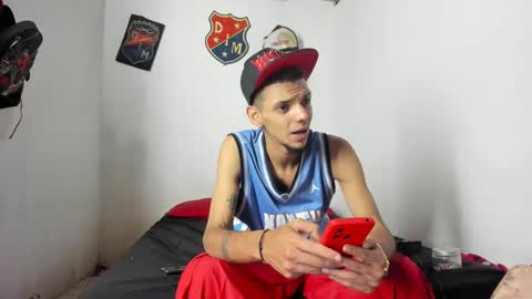 Snapshot of johan_and_antonella chatting on 03-04-25, 11:22 johan_and_antonella online show from 03-04-25, 11:22