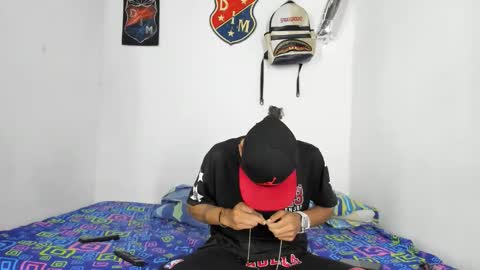 Snapshot of johan_and_antonella chatting on 09-09-25, 03:17 johan_and_antonella online show from 09-09-25, 03:17