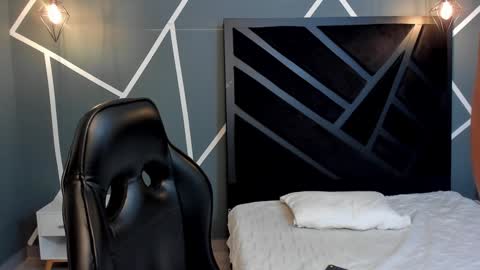 Johan Williams online show from 01-29-25, 07:57