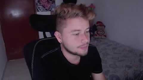 JOHAN independient model online show from 12-04-25, 03:21