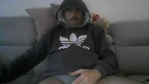 Snapshot of johannsen7733 chatting on 12-03-24, 07:32 johannsen7733 online show from 12-03-24, 07:32