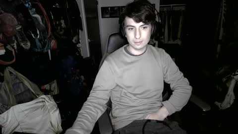 Snapshot of john22jackson chatting on 12-17-24, 07:07 John Jackson online show from 12-17-24, 07:07