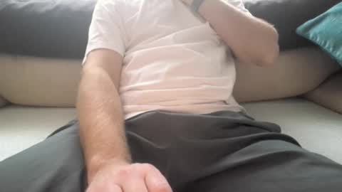 Snapshot of john340 chatting on 11-06-25, 02:51 John online show from 11-06-25, 02:51