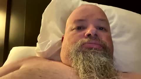 Snapshot of john40a chatting on 03-12-25, 11:09 John online show from 03-12-25, 11:09