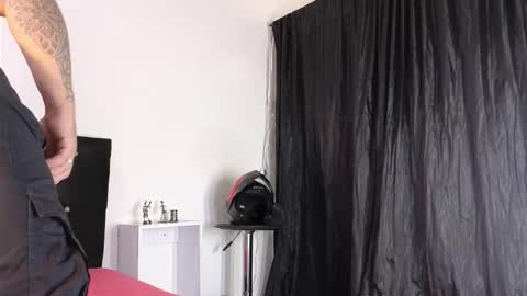 John  online show from 10-15-25, 11:10