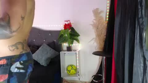 John  online show from 07-08-26, 12:09