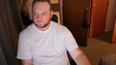 Snapshot of john_bear1 chatting on 04-02-26, 08:34 john_bear1 online show from 04-02-26, 08:34