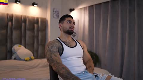 Snapshot of john_king29 chatting on 11-01-25, 11:56 john online show from 11-01-25, 11:56