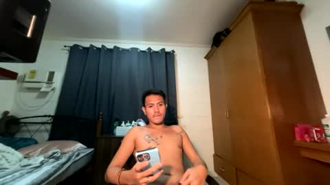 Snapshot of john_phh chatting on 08-05-26, 06:55 john_phh online show from 08-05-26, 06:55