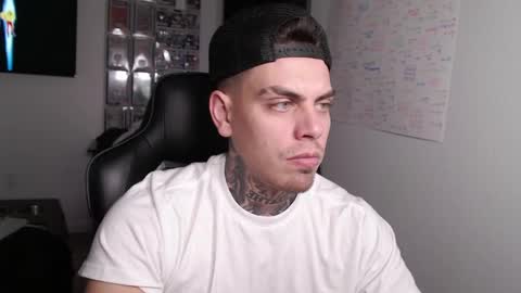 JAXX online show from 04-14-26, 05:13