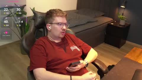 Snapshot of johndor22 chatting on 01-19-25, 07:15 Jones online show from 01-19-25, 07:15