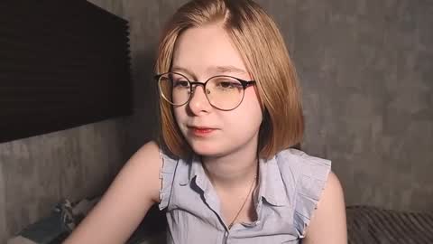 SofiaOweenss online show from 04-03-26, 07:17