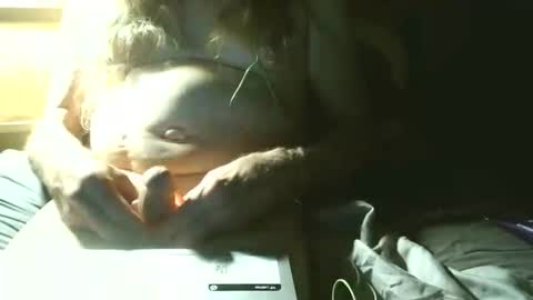 johnnieq1971 online show from 04-16-26, 01:50