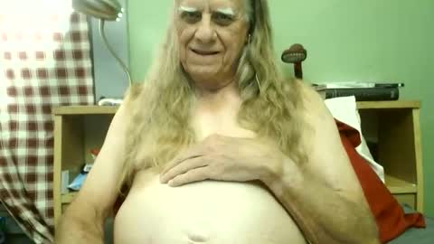 Snapshot of johnnieq1971 chatting on 06-02-26, 01:18 johnnieq1971 online show from 06-02-26, 01:18