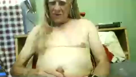 Snapshot of johnnieq1971 chatting on 07-04-26, 01:01 johnnieq1971 online show from 07-04-26, 01:01