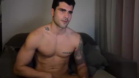 Snapshot of johnny__b0y chatting on 06-12-26, 11:46 Johnny b0y online show from 06-12-26, 11:46