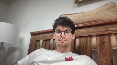 Snapshot of johnny__wood chatting on 09-08-25, 10:31 Johnny online show from 09-08-25, 10:31