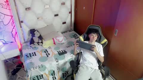 johnny_cagee online show from 11-15-25, 03:59