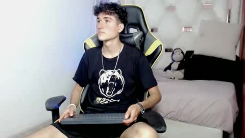 johnny_cagee online show from 01-14-26, 06:08