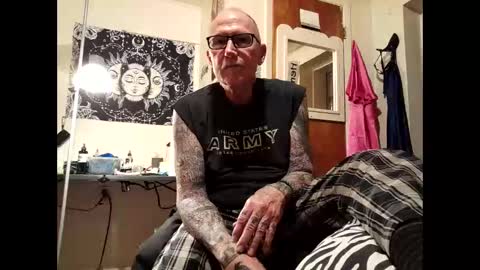 Master online show from 02-20-26, 10:10