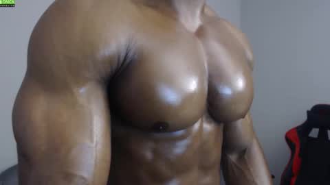 Snapshot of johnnydolce50 chatting on 10-19-25, 06:19 MASTER OF SUBS BETA SLAVES online show from 10-19-25, 06:19