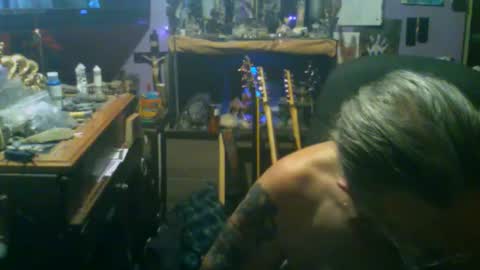 johnnyshung1 online show from 11-29-25, 06:55