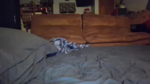 Snapshot of johnnyuchiro7 chatting on 10-17-25, 06:16 Johnny online show from 10-17-25, 06:16