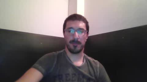 Snapshot of johnparis7575 chatting on 10-27-25, 10:25 Johnfrench online show from 10-27-25, 10:25