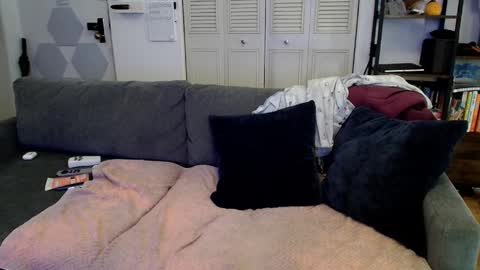 johnresmain online show from 12-11-24, 05:15